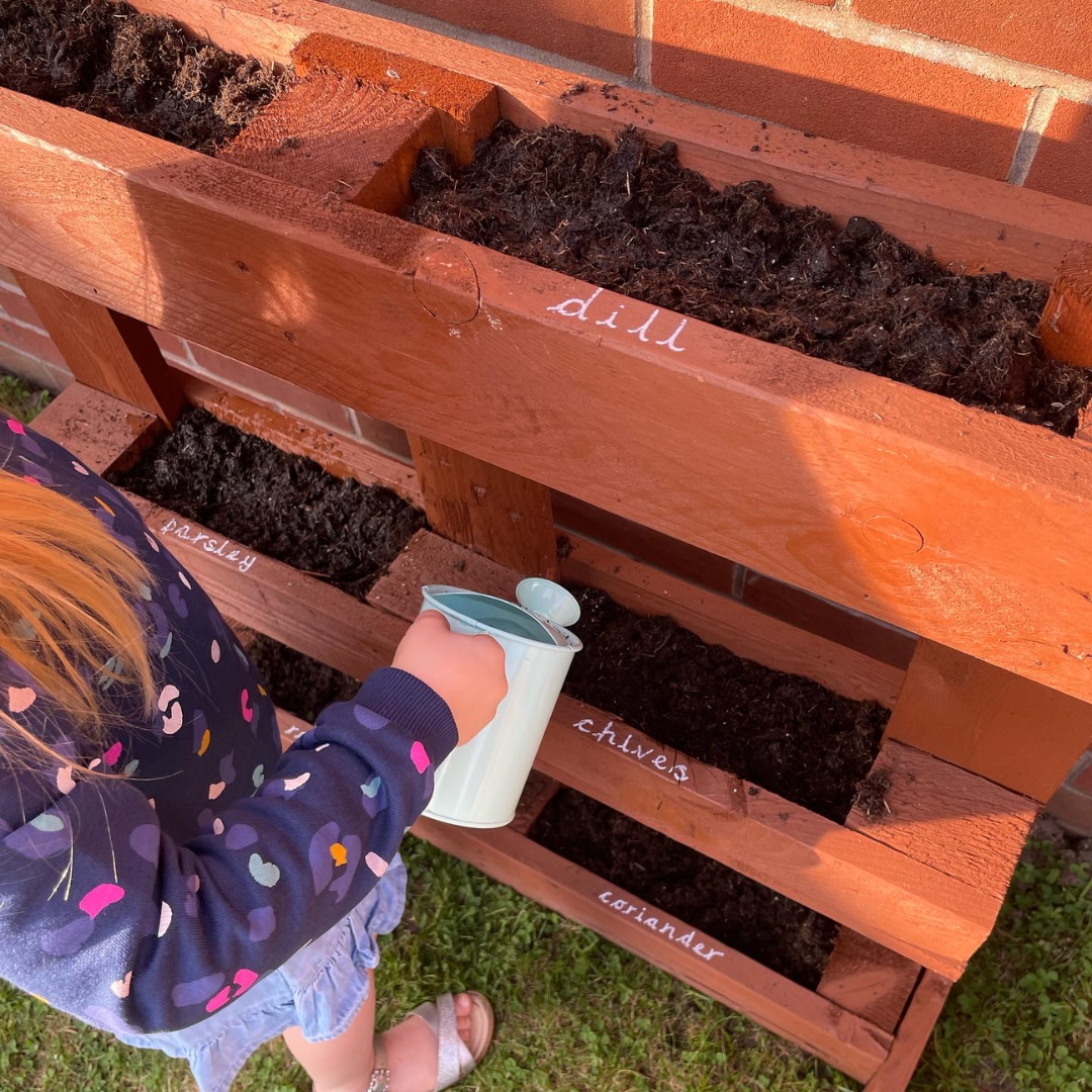 planter made from upcycled pallet