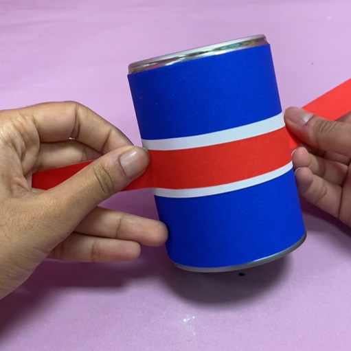 decorating can with paper